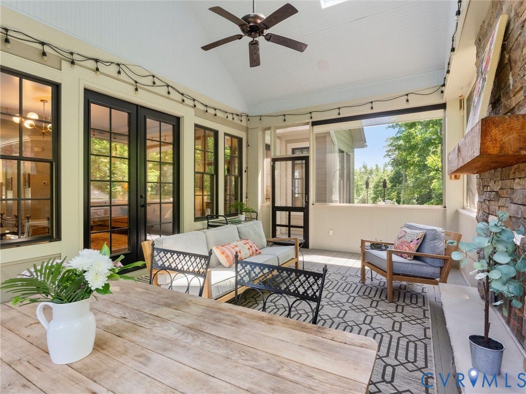16131 Binley Road, Hallsley, Midlothian, VA 23112 16131 Binley Road, Hallsley, Midlothian, VA 23112
