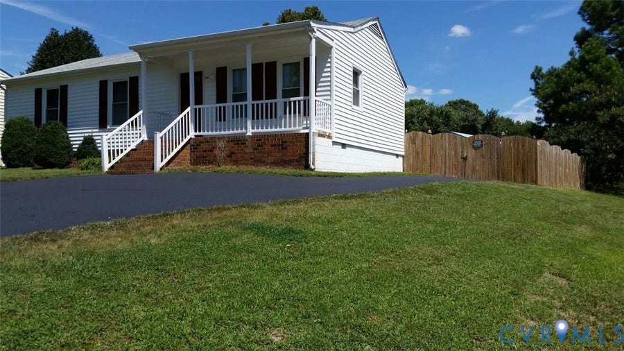 Property photo for 4613 Bridgewood Road, Chesterfield, VA