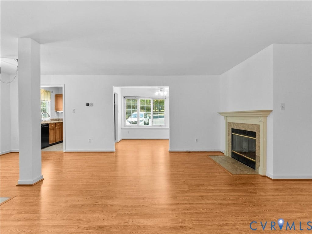 4611 Four Seasons Terrace, #D, Innsbrook, Glen Allen, VA 23060 Open to Dining Area/Sun Room