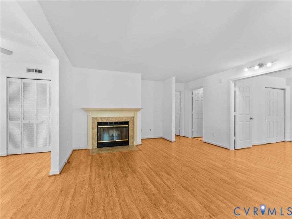 4611 Four Seasons Terrace, #D, Innsbrook, Glen Allen, VA 23060 Large and Open
