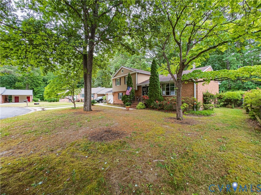 Spacious yard