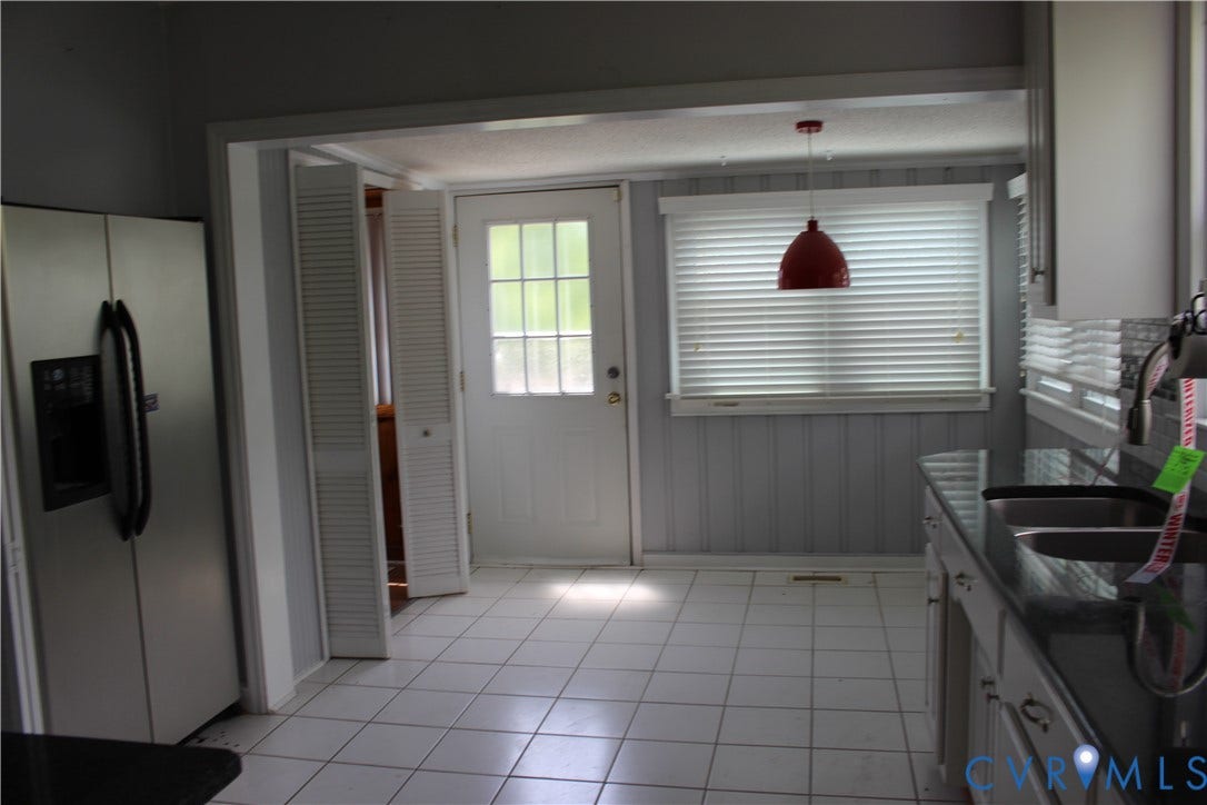 710 Colonial Avenue, Colonial Heights, VA 23834 710 Colonial Avenue, Colonial Heights, VA 23834