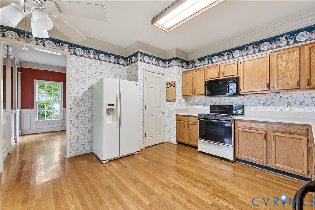 2625 Park Green Way, Glen Allen, VA 23060 Sunny Kitchen, pantry too!