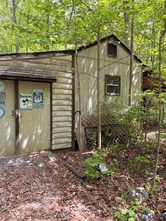 208 Johnson Mill Lane, Hopeful Church Road, Bumpass, VA 23024 Shed & Workshop