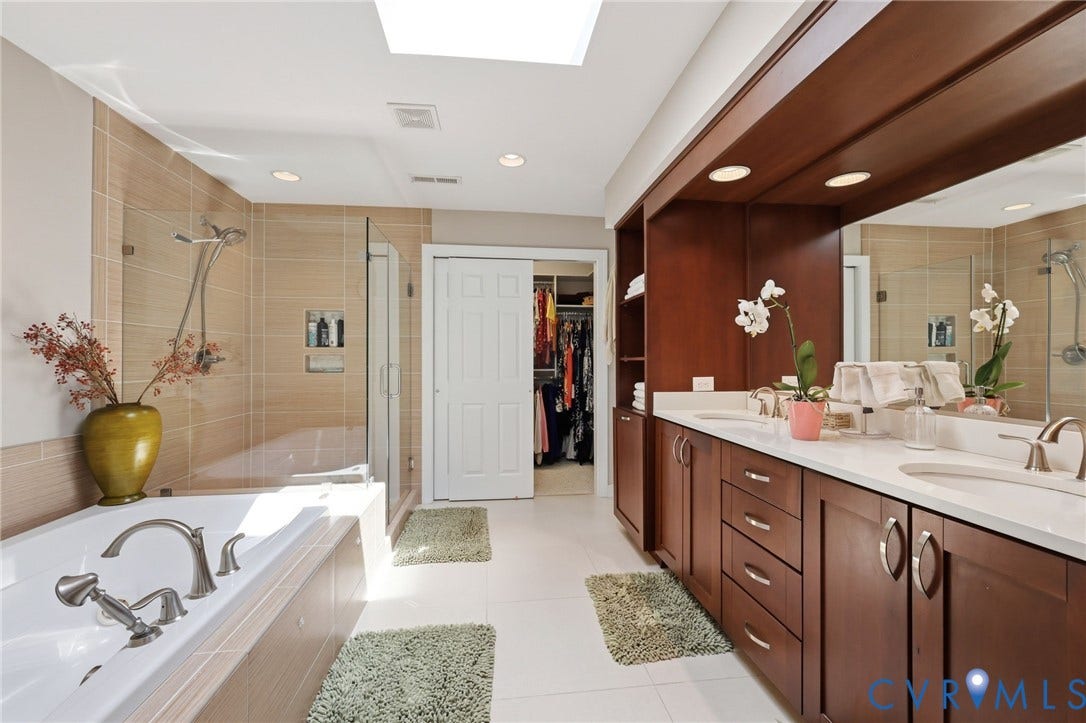 6001 Abington Park Drive, Glen Allen, VA 23059 Fully renovated with custom cabinetry