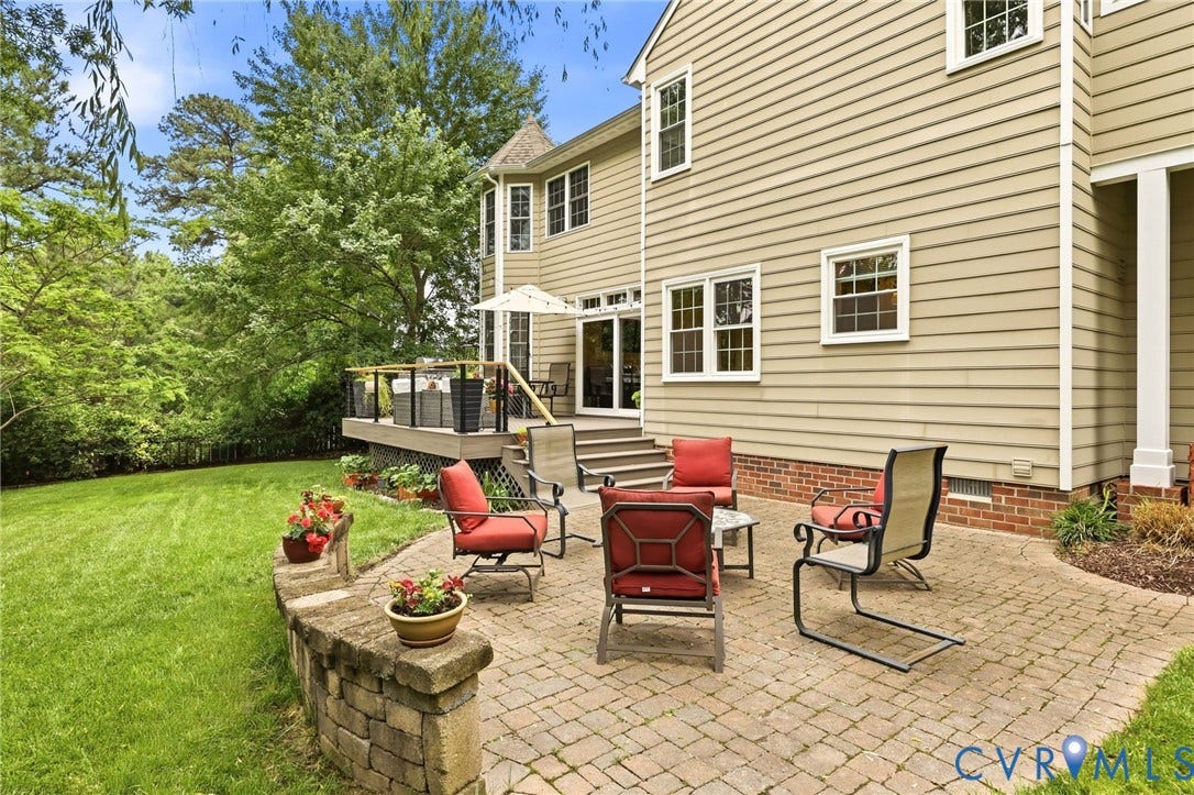 6001 Abington Park Drive, Glen Allen, VA 23059 Plenty of outdoor space to relax or entertain