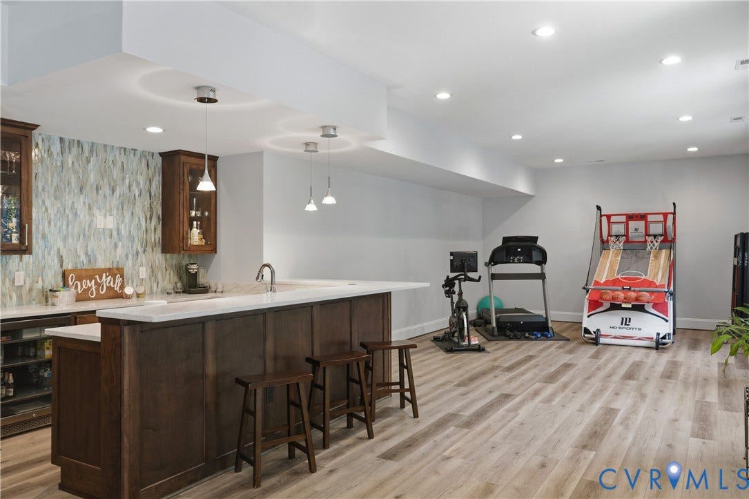 16219 Maple Hall Drive, Midlothian, VA 23113 Basement wet bar