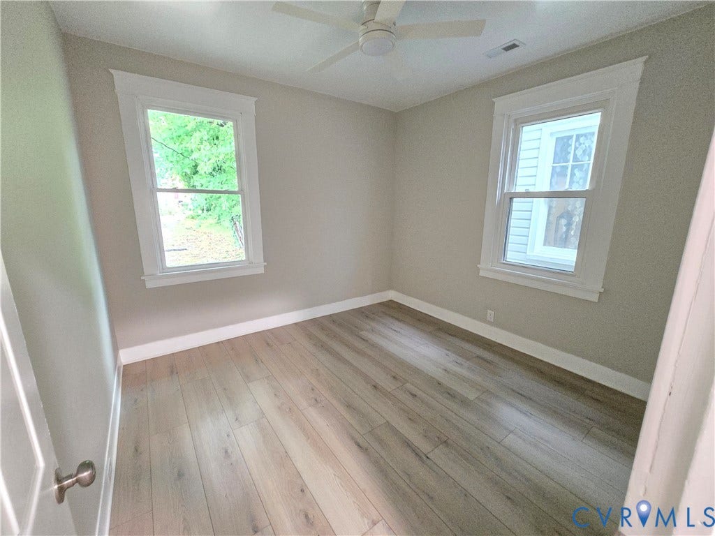 Rear bedroom