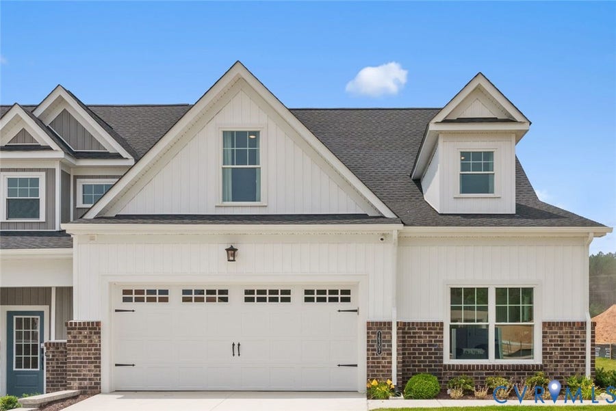 Property photo for 16439 Creekstone Point Avenue, Chesterfield, VA