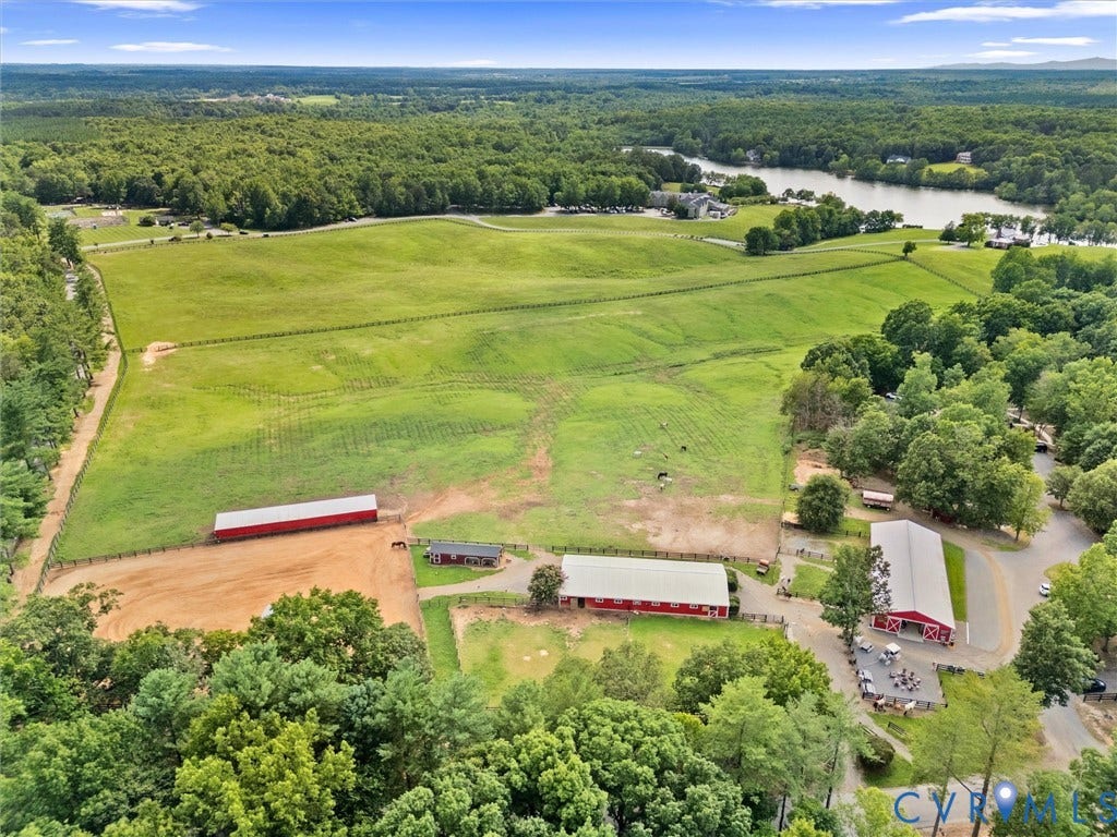 367 Pinehurst Drive, Gordonsville, VA 22942 367 Pinehurst Drive, Gordonsville, VA 22942