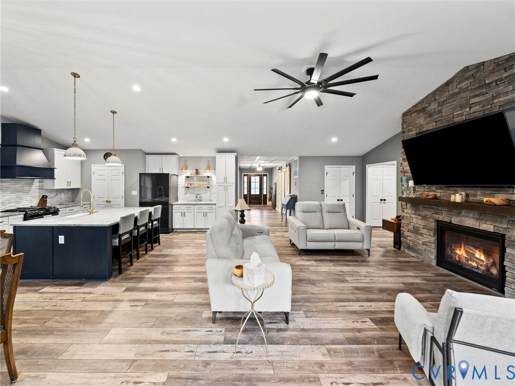 367 Pinehurst Drive, Gordonsville, VA 22942 367 Pinehurst Drive, Gordonsville, VA 22942