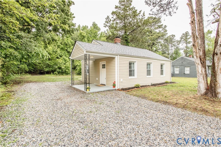 Property photo for 20116 Laurel Road, Chesterfield, VA