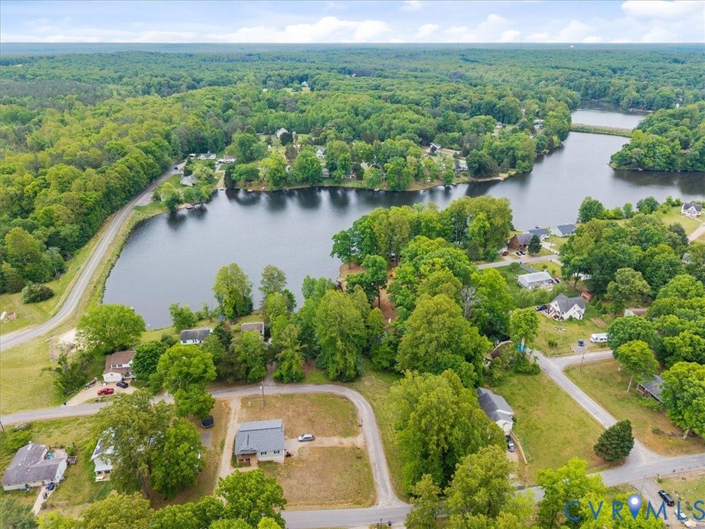 2244 Lakeview Drive, Powhatan, VA 23139 2244 Lakeview Drive, Powhatan, VA 23139