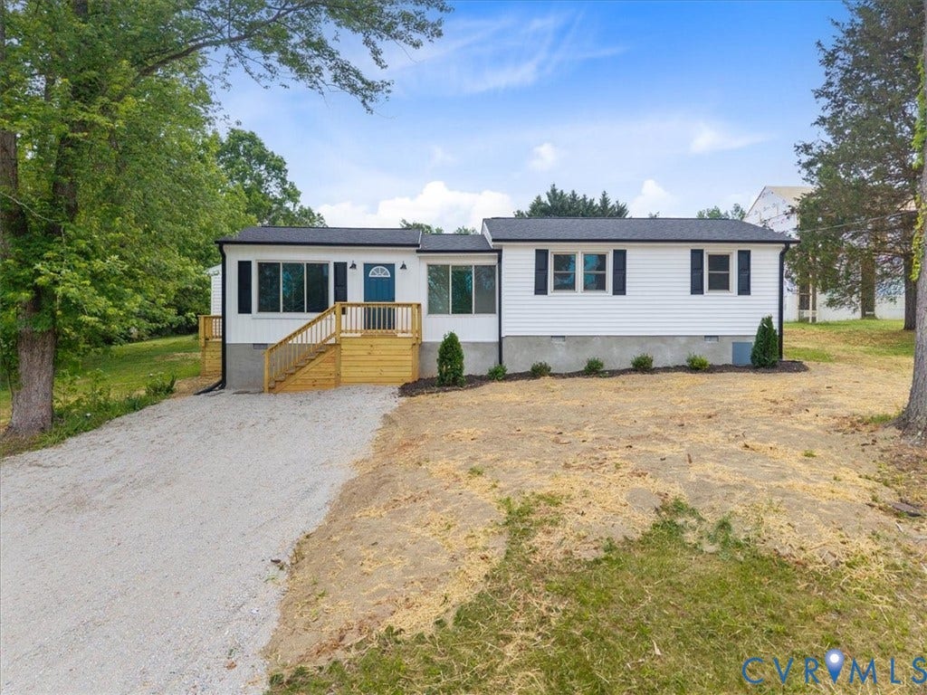 2244 Lakeview Drive, Powhatan, VA 23139 2244 Lakeview Drive, Powhatan, VA 23139