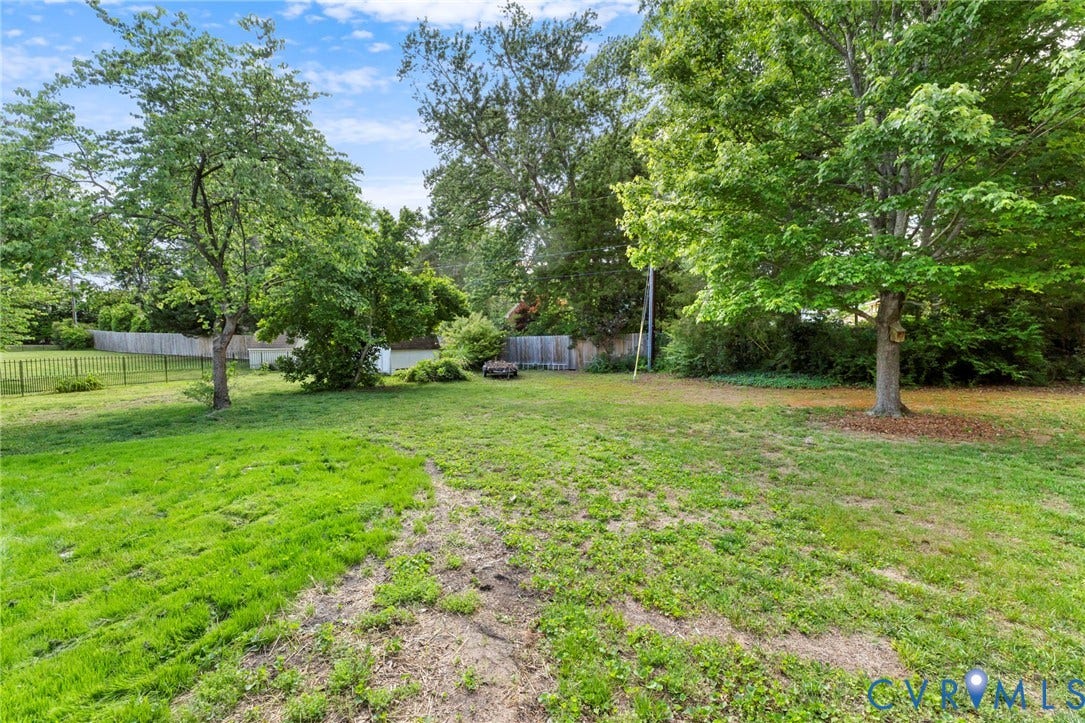 10706 Lunswood Road, Chester, VA 23831