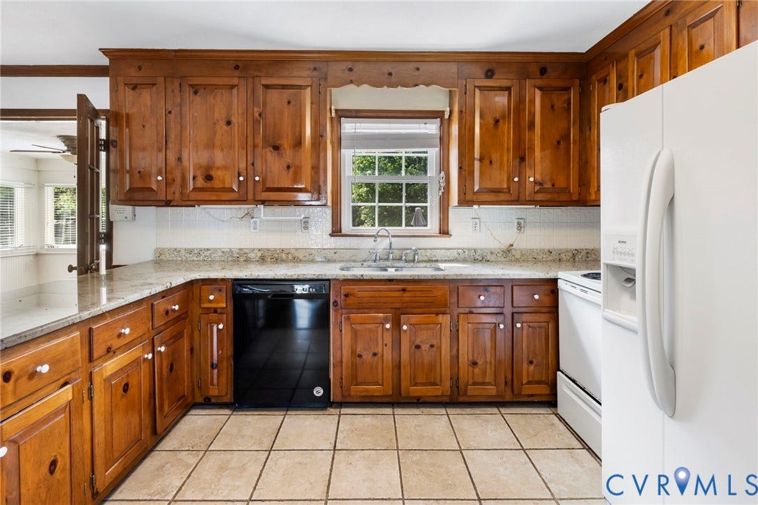 10706 Lunswood Road, Chester, VA 23831