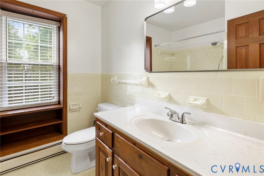 10706 Lunswood Road, Chester, VA 23831