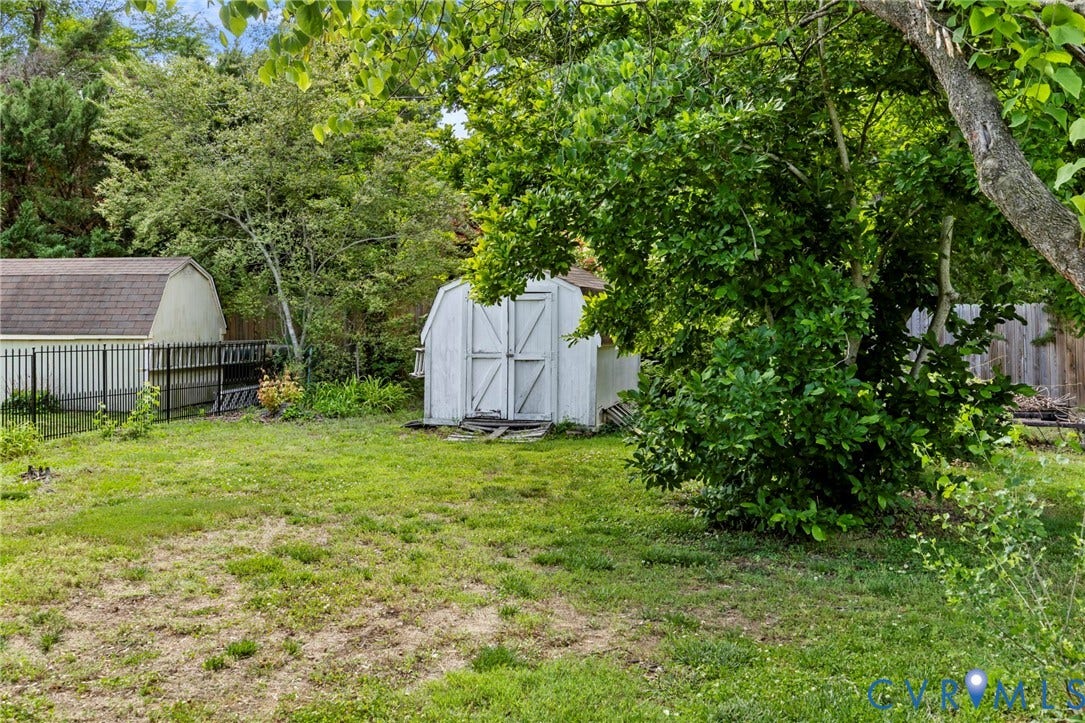 10706 Lunswood Road, Chester, VA 23831