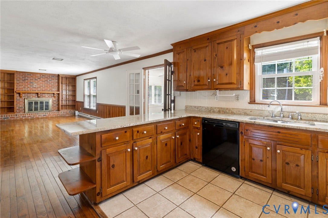 10706 Lunswood Road, Chester, VA 23831