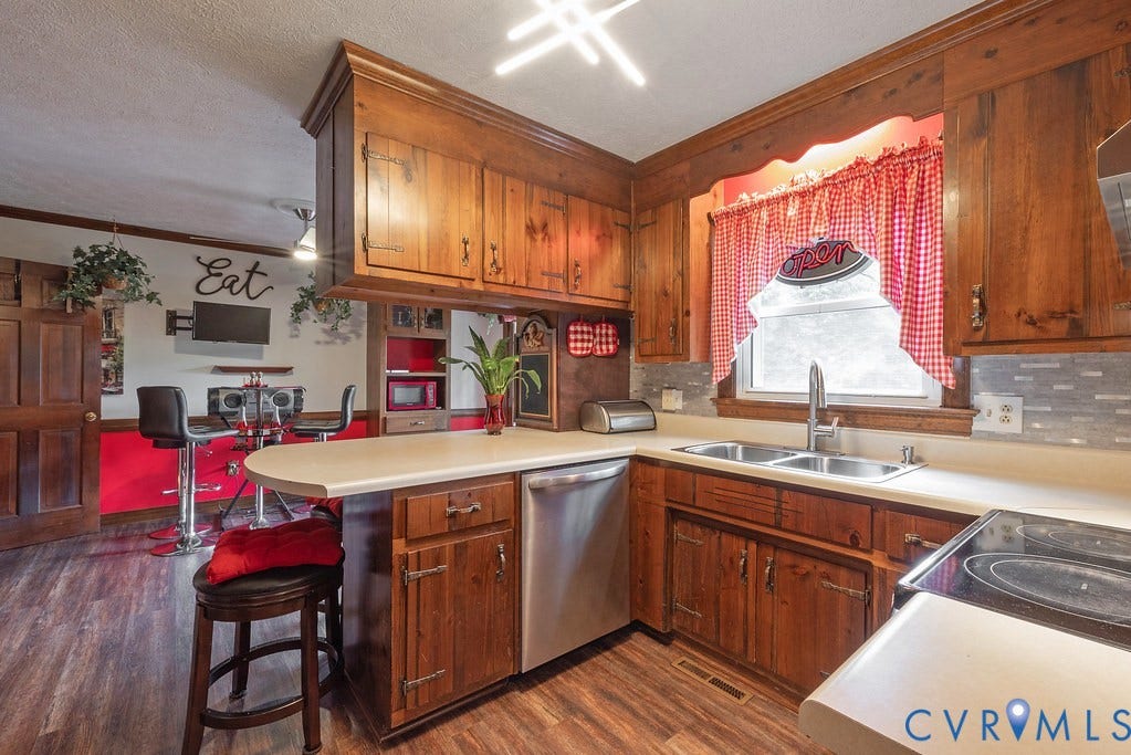 11709 Cliff Lawn Drive, Chester, VA 23831 11709 Cliff Lawn Drive, Chester, VA 23831