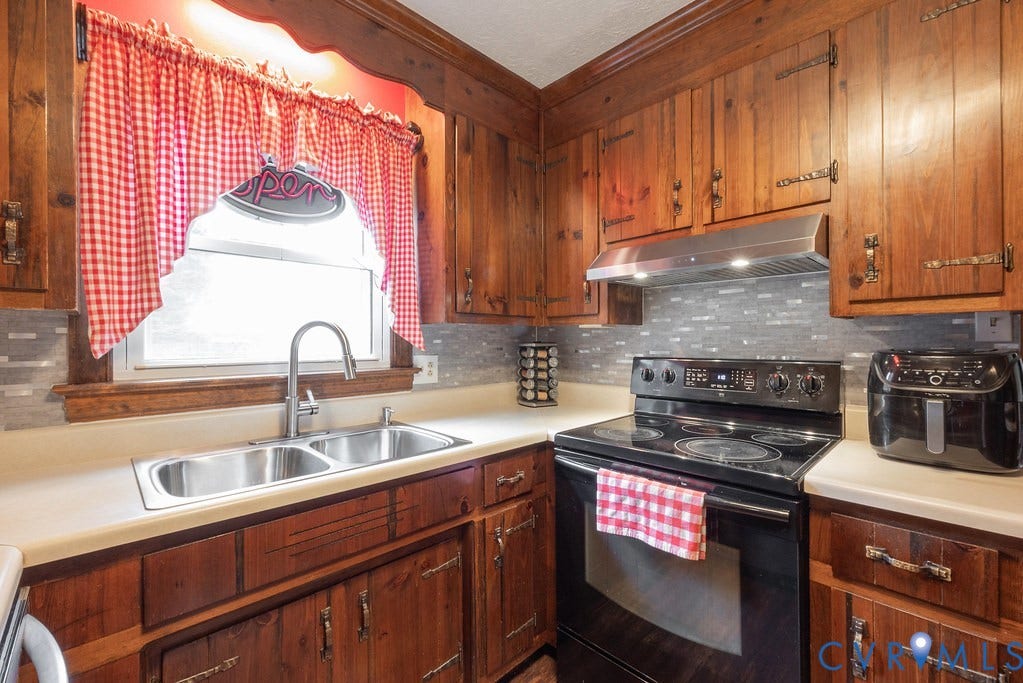 11709 Cliff Lawn Drive, Chester, VA 23831 11709 Cliff Lawn Drive, Chester, VA 23831