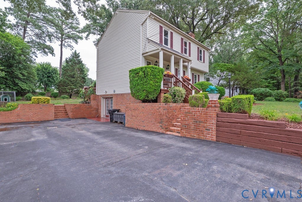 11709 Cliff Lawn Drive, Chester, VA 23831 11709 Cliff Lawn Drive, Chester, VA 23831