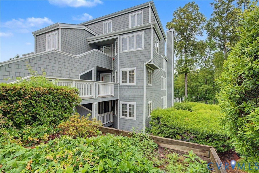 Property photo for 36 Spinnaker Cove Drive, Midlothian, VA