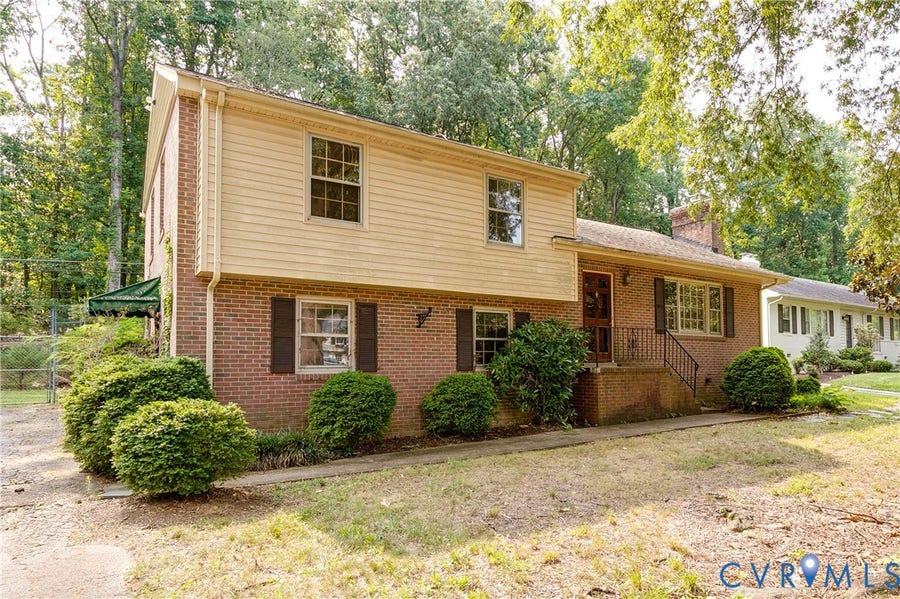 Property photo for 223 Roslyn Hills Drive, Henrico, VA
