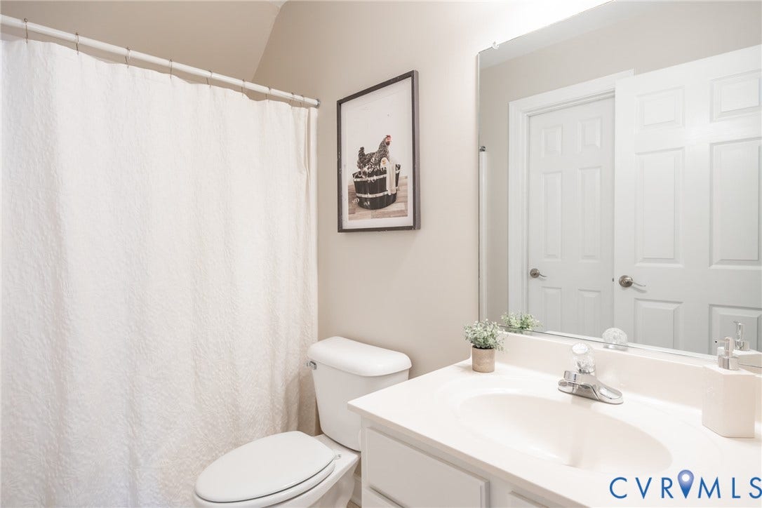 5541 Summer Creek Way, Millstone, Glen Allen, VA 23059 Full bathroom on the 3rd floor.