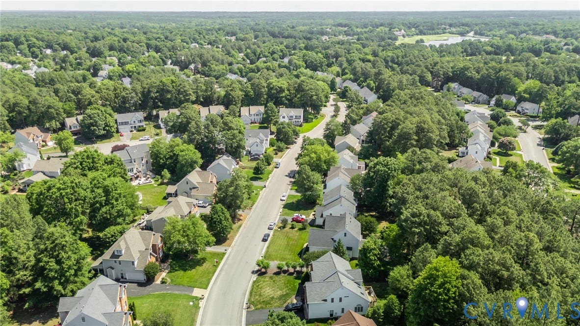 5541 Summer Creek Way, Millstone, Glen Allen, VA 23059 Aerial view of the street and surroundings subdivisions