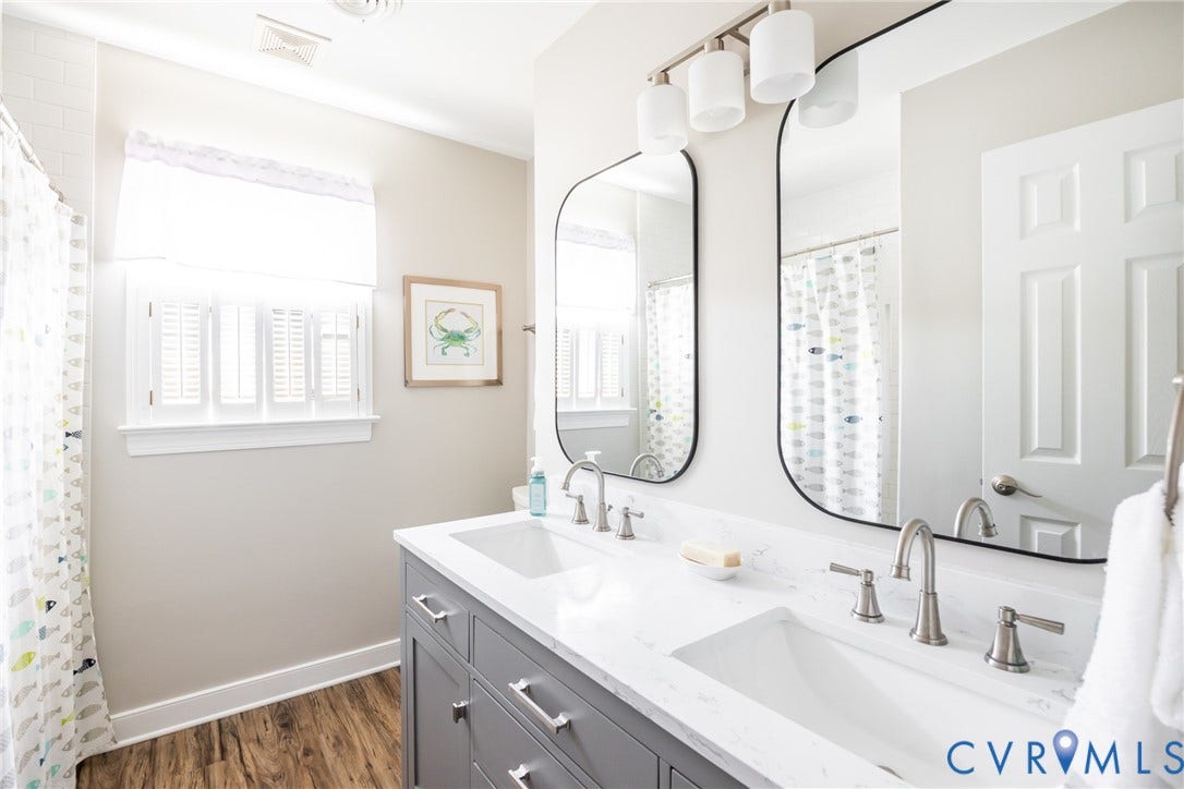 5541 Summer Creek Way, Millstone, Glen Allen, VA 23059 Full bathroom recently renovated.