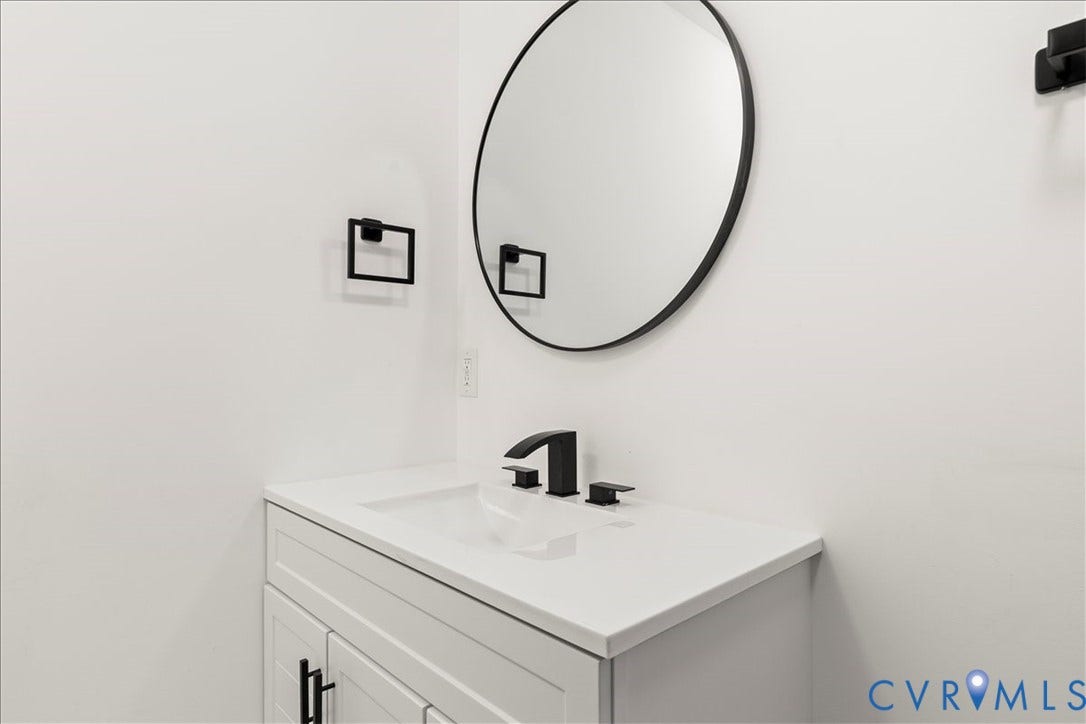 2789 Three Bridge Road, Powhatan, VA 23139 primary bathroom