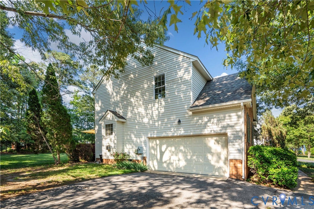 5343 Nairn Lane, Stoney Glen, Chester, VA 23831 5343 Nairn Lane, Stoney Glen, Chester, VA 23831