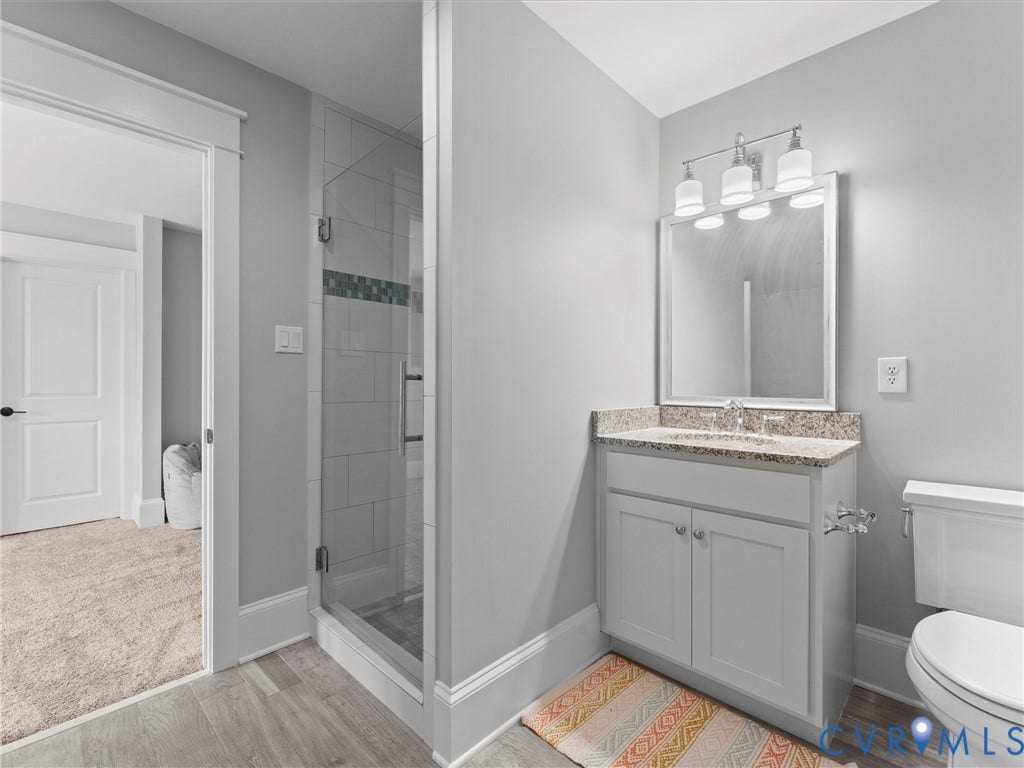 1925 Limbeck Lane, Hallsley, Midlothian, VA 23112 3rd floor full bathroom