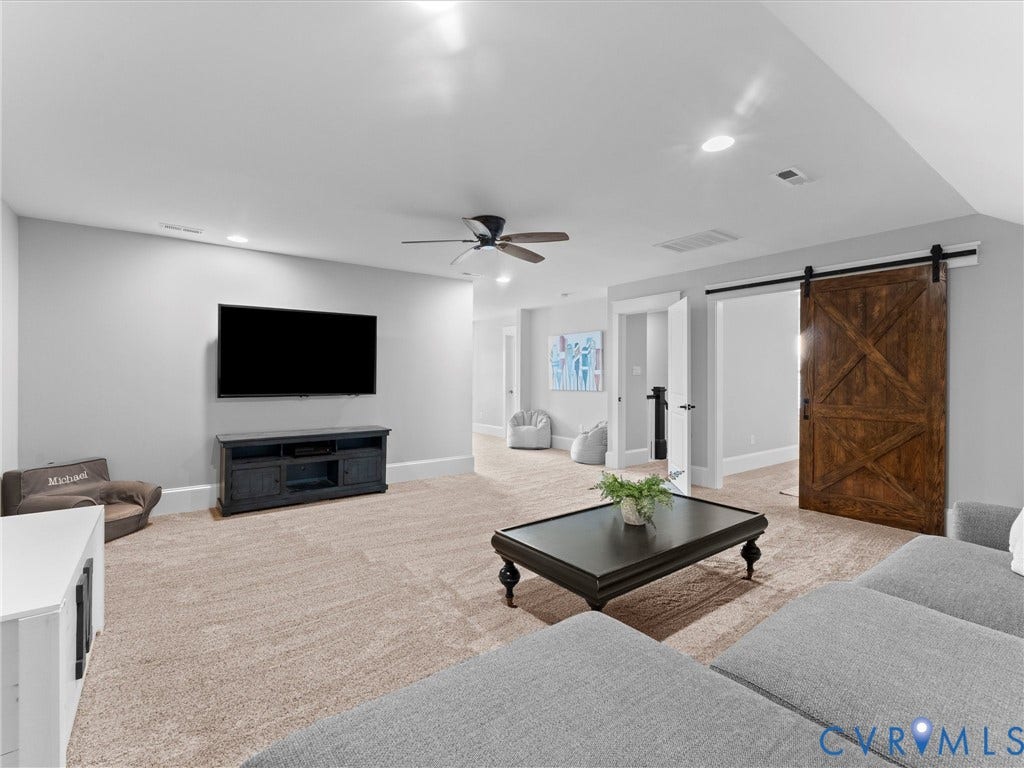 1925 Limbeck Lane, Hallsley, Midlothian, VA 23112 3rd floor leading to bedroom 6