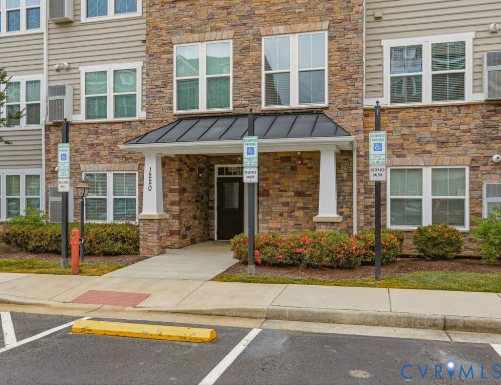 1220 Westwood Village Lane, #304, Midlothian, VA 23114 1220 Westwood Village Lane, #304, Midlothian, VA 23114