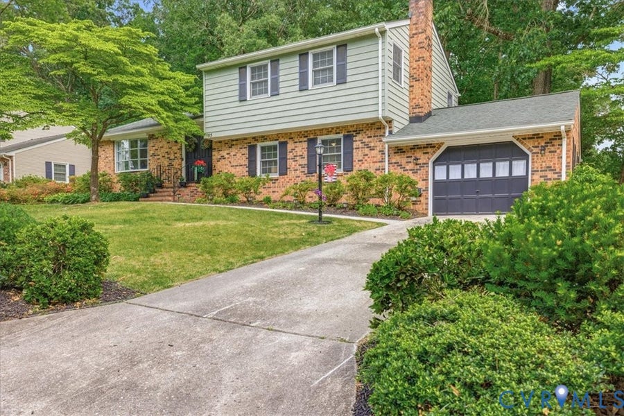 Property photo for 105 Flintlock Drive, Colonial Heights, VA