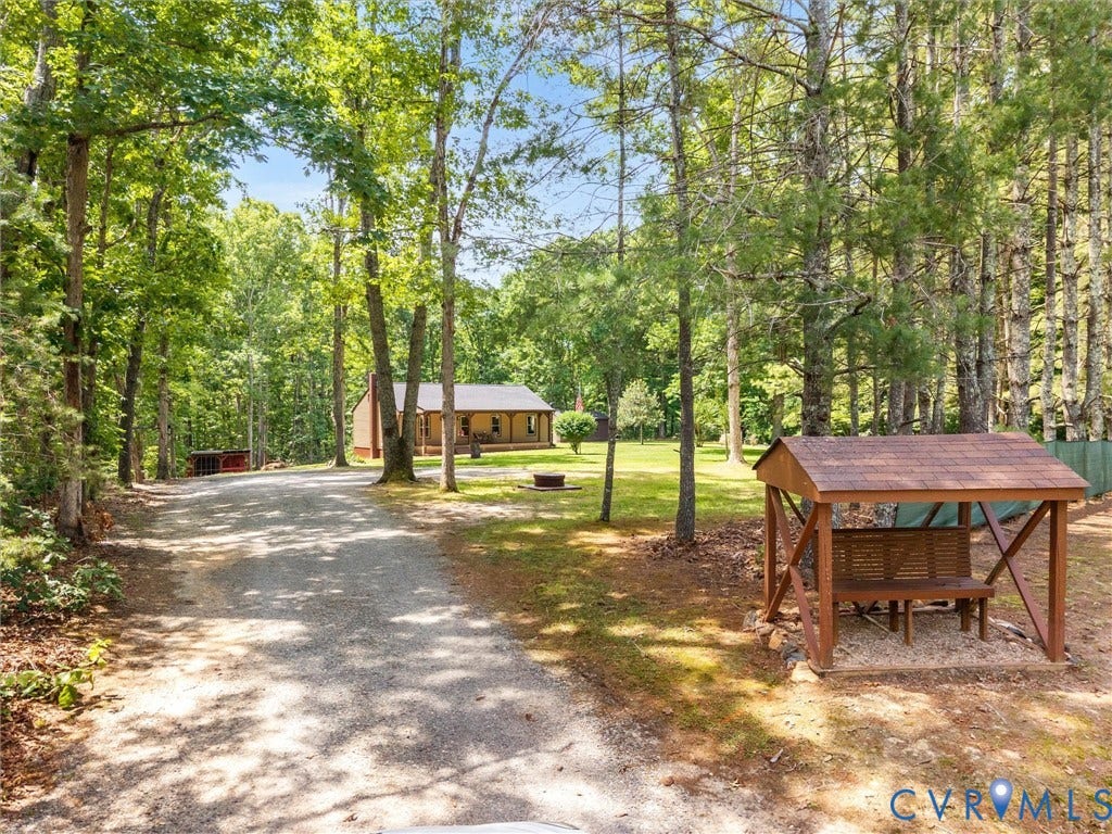 4616 Paynes Mill Road, Bumpass, VA 23024 4616 Paynes Mill Road, Bumpass, VA 23024