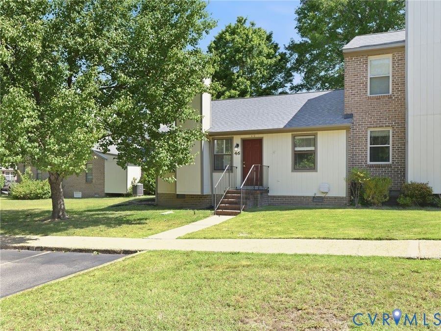 Property photo for 46 James Square, Williamsburg, VA