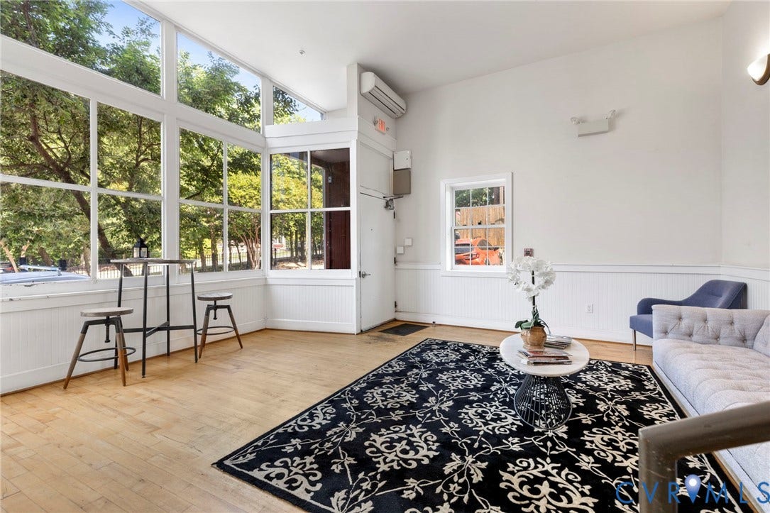 407 S Cherry Street, #U202, Oregon Hill, Richmond, VA 23220 Common area at entrance
