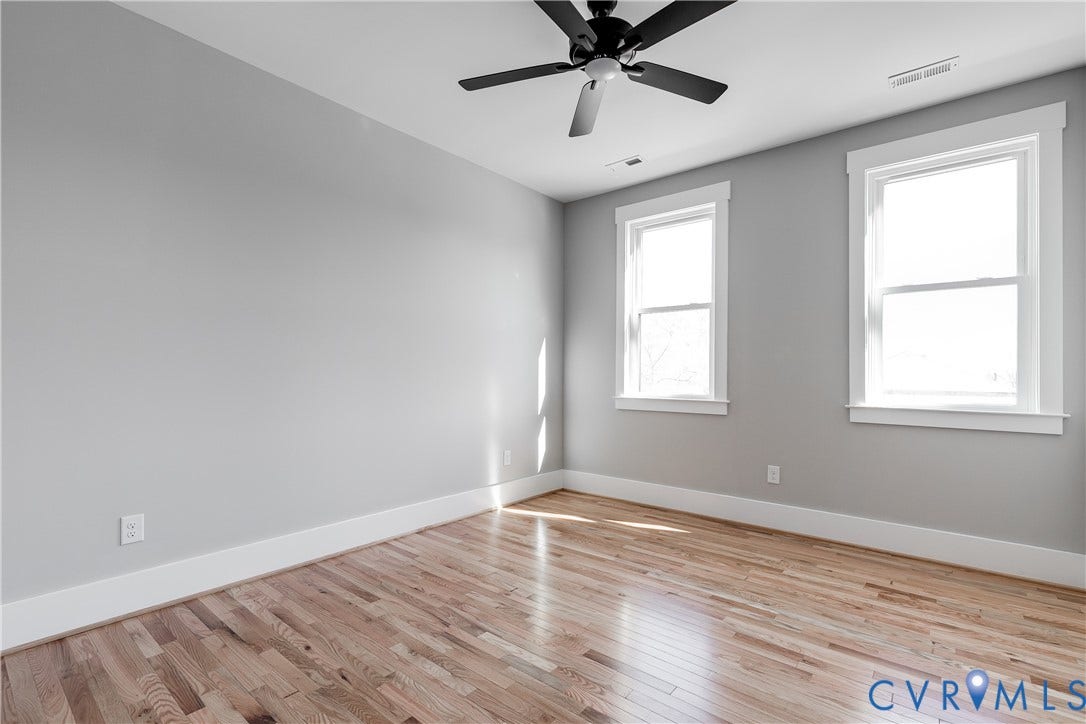 Example of bedroom by same builder.