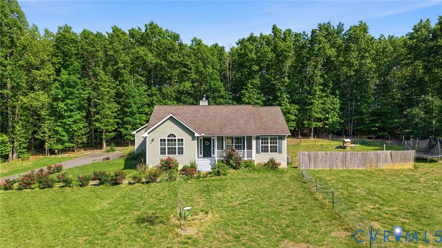 Property photo for 194 Summers Landing Lane, Louisa, VA