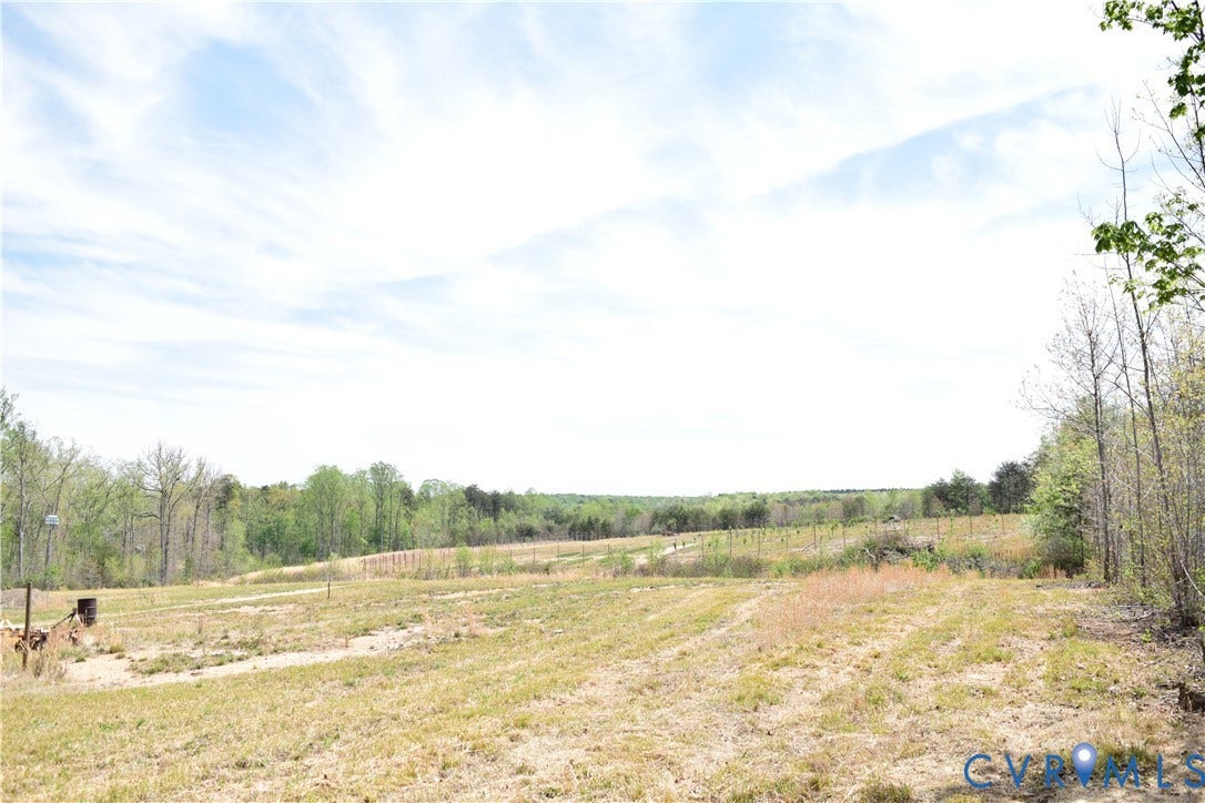 1075 Freshwater Creek Road, Mineral, VA 23117 1075 Freshwater Creek Road, Mineral, VA 23117