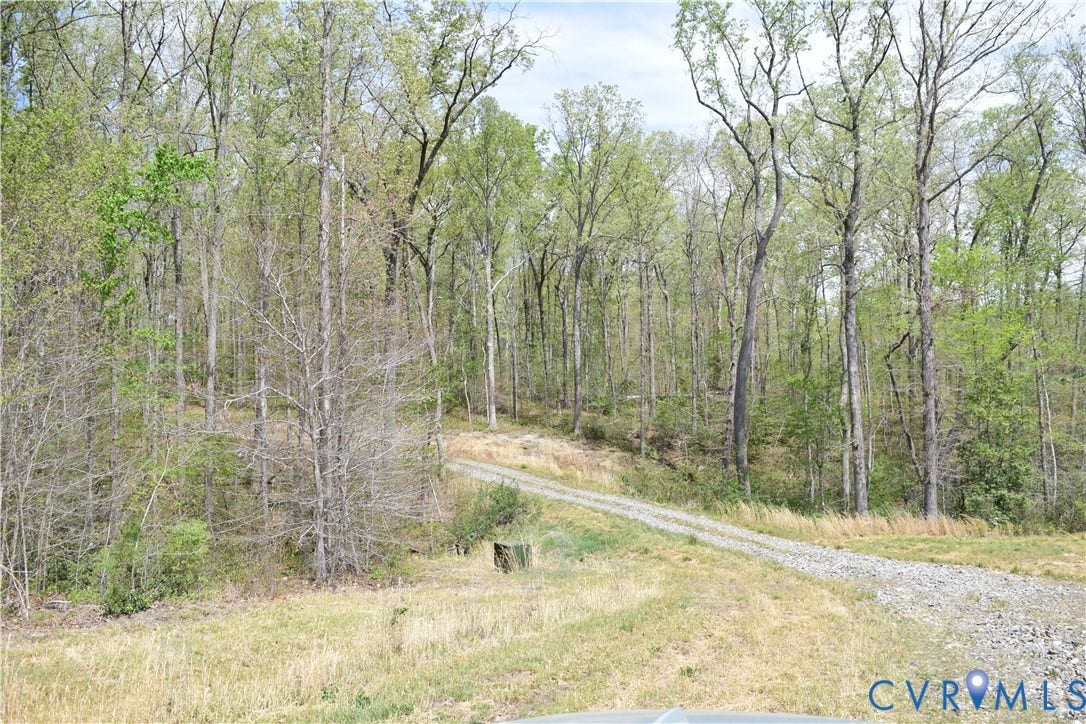 1075 Freshwater Creek Road, Mineral, VA 23117 1075 Freshwater Creek Road, Mineral, VA 23117