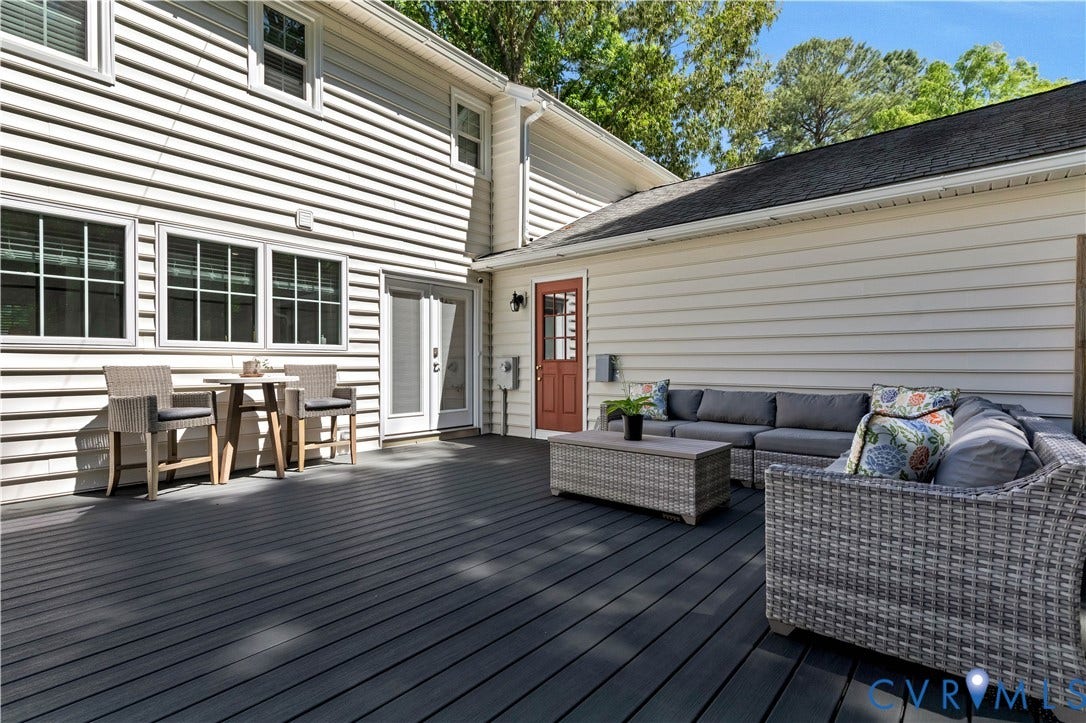 10100 Contessa Court, Glen Allen, VA 23060 Spacious outdoor deck featuring dark composite decking