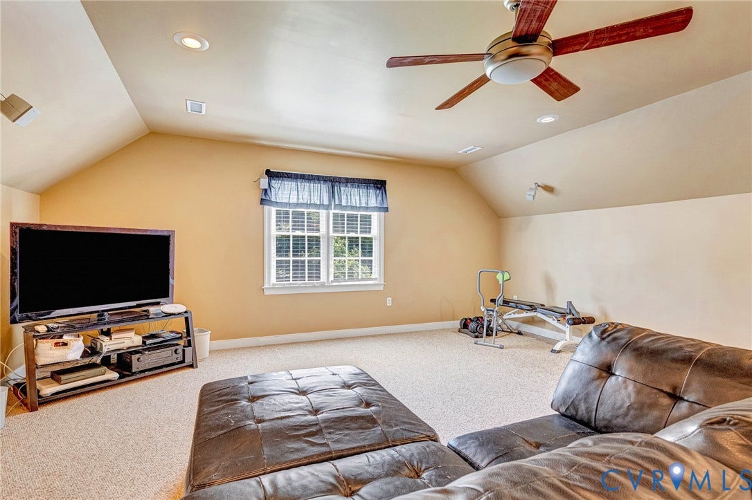 12300 Reed Forest Court, Wyndham, Glen Allen, VA 23059 Located on 3rd floor with half bath & walk in attic storage