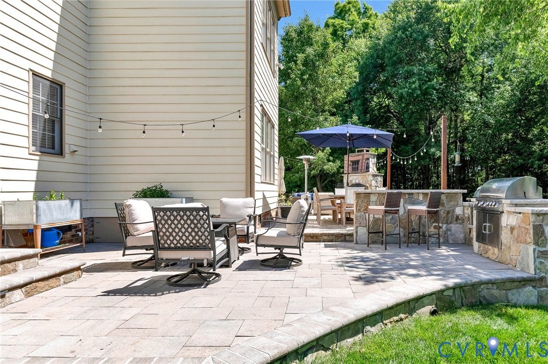 12300 Reed Forest Court, Wyndham, Glen Allen, VA 23059 Additional patio seating