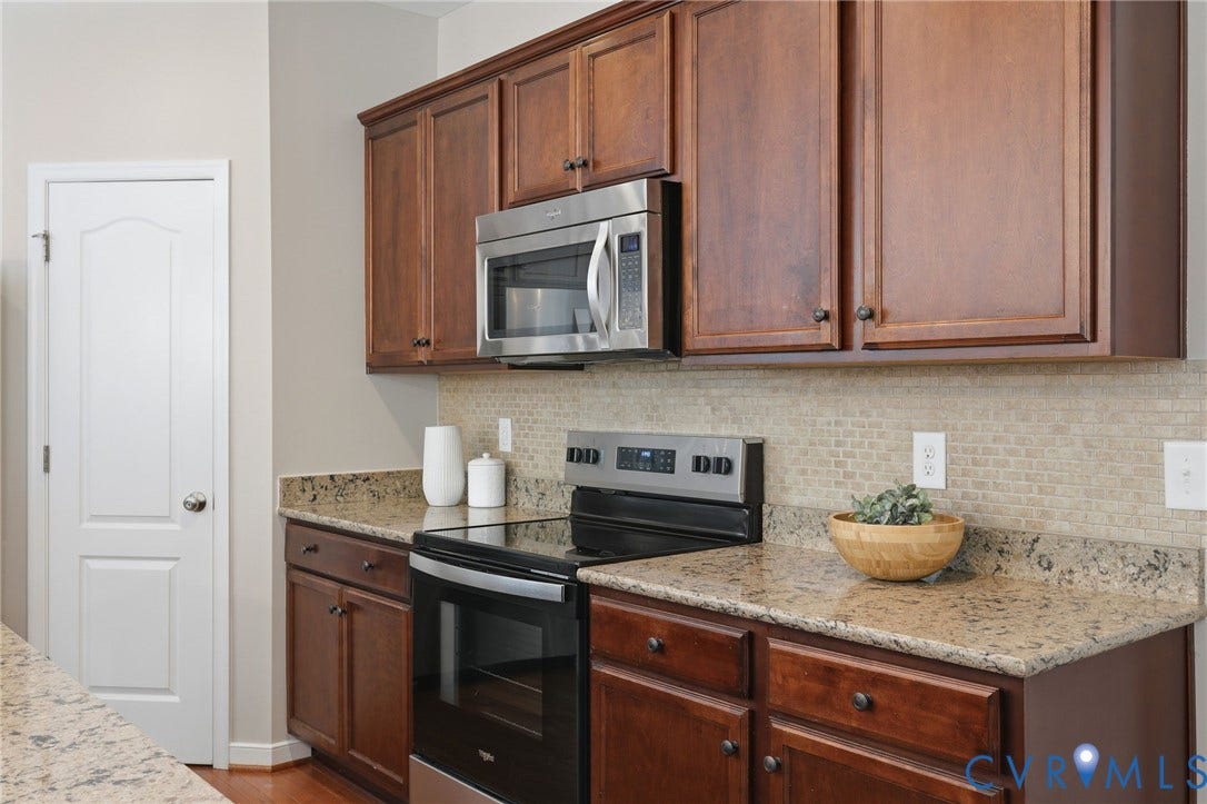 7407 Vicenzo Drive, Moseley, VA 23120 7407 Vicenzo Drive, Moseley, VA 23120