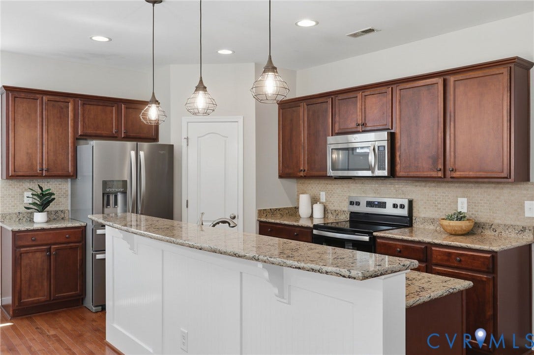 7407 Vicenzo Drive, Moseley, VA 23120 7407 Vicenzo Drive, Moseley, VA 23120