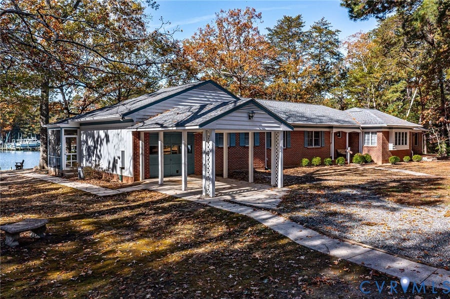 Property photo for 492 Pine Reach Drive, Kilmarnock, VA
